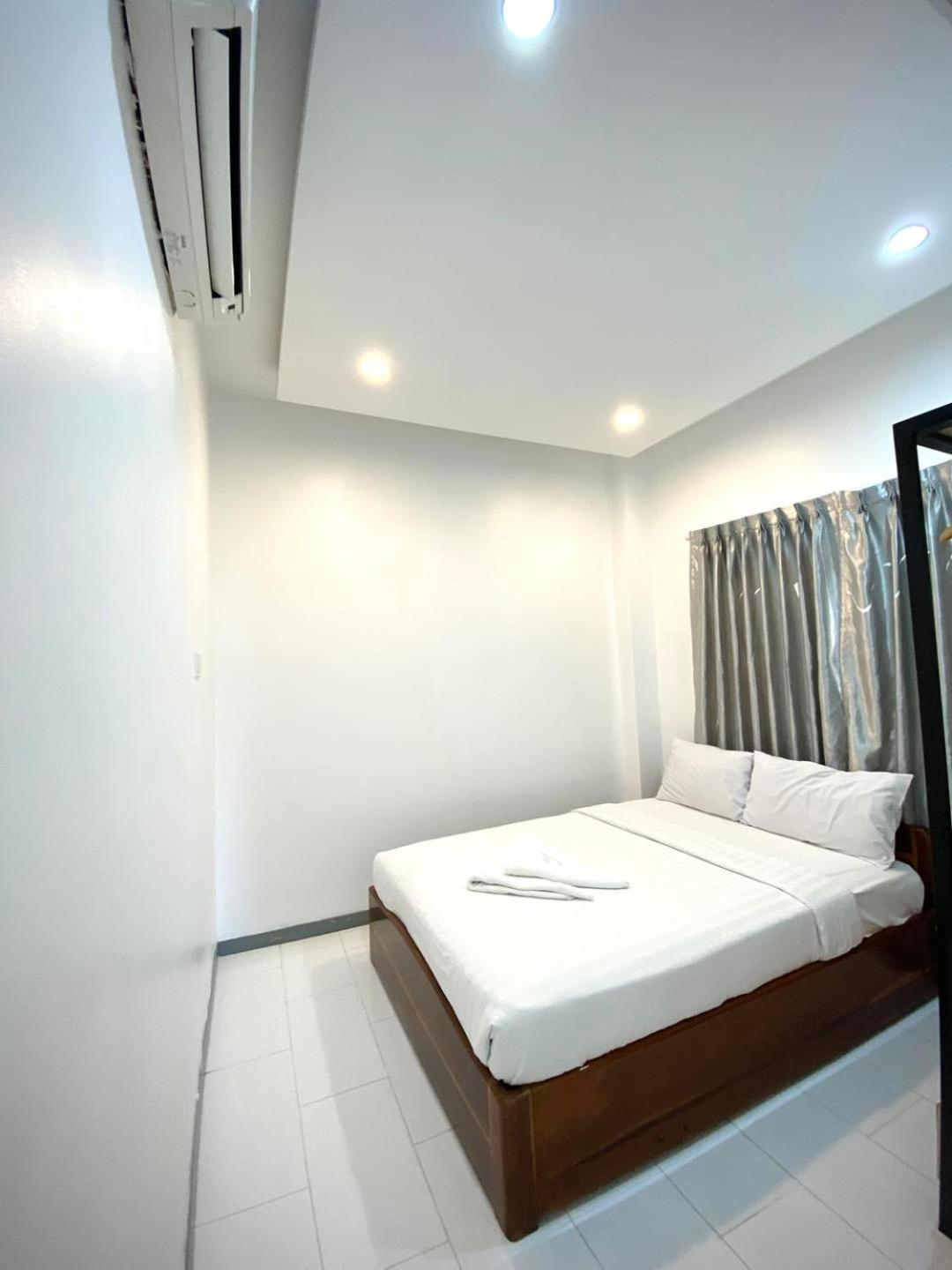 White Residence Hotel & Apartment Phnom Penh Zewnętrze zdjęcie